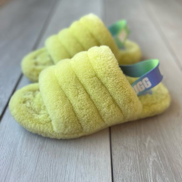 Ugg Fluff Yeah Slippers in yellow size 6 - Picture 1 of 6